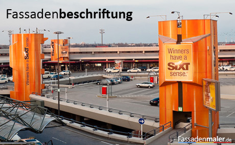 fassadenbeschriftung am Flughafen für sixt im ci design